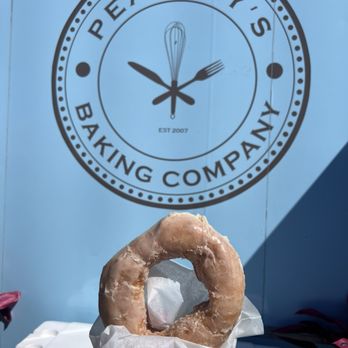 Peachey's Baking - Glaze Donut - Food Trucks Near Me - Sarasota, Florida