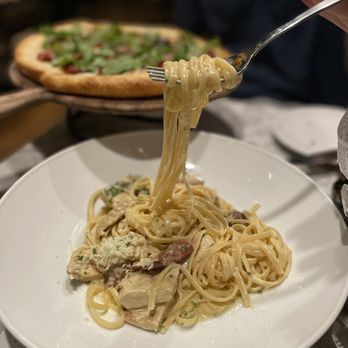 Coletta - Chick'n Linguini Alfredo - Vegan Near Me - New York, New York Coletta - Chick'n Linguini Alfredo - Vegan Near Me - New York, New York