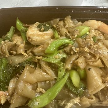 Spices Thai Kitchen - Shrimp pad see ew - Thai Near Me - Arcadia, California