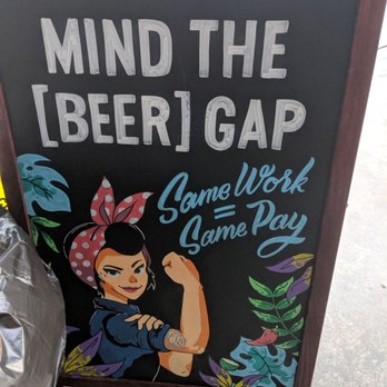 Casa La Rubia - Signage - Breweries Near Me - Miami, Florida