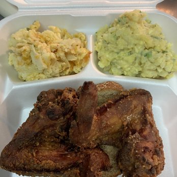 Momma Lan's KItchen - Soul Food Near Me - Seaside, California