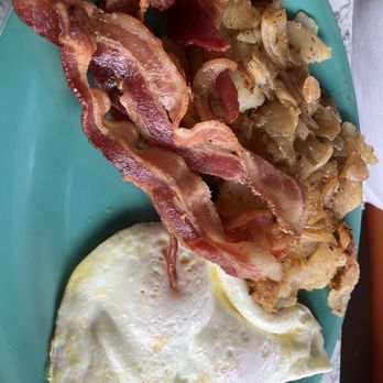 Breakfast Club - Eggs bacon and potatoes - Breakfast & Brunch Near Me - Pompano Beach, Florida