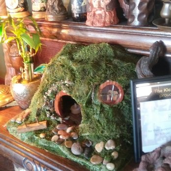 Hobbit Cafe - Burgers Near Me - Houston, Texas