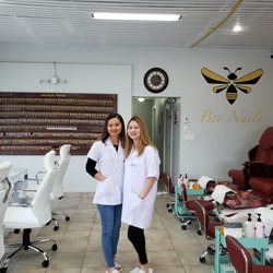 Bee Nails - Lovely Staffs