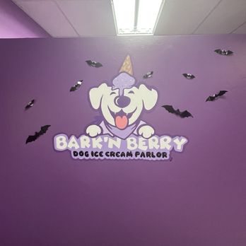 Bark 'N Berry - Signage - Pet Stores Near Me - Tucson, Arizona Bark 'N Berry - Signage - Pet Stores Near Me - Tucson, Arizona
