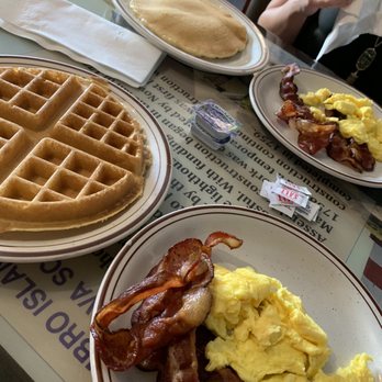 Beacon Restaurant - Breakfast & Brunch Near Me - Wichita, Kansas Beacon Restaurant - Breakfast & Brunch Near Me - Wichita, Kansas