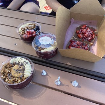Dockside On Park - It takes two Açaí bowl, Bobby Carol Açaí and win the Day toast - Poke Near Me - Sea Isle City, New Jersey