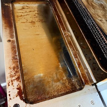 Aleclean - Before of my countertop oven - Home Cleaning Near Me