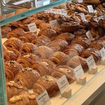 Duo Patisserie & Cafe - Desserts Near Me - Markham, Ontario