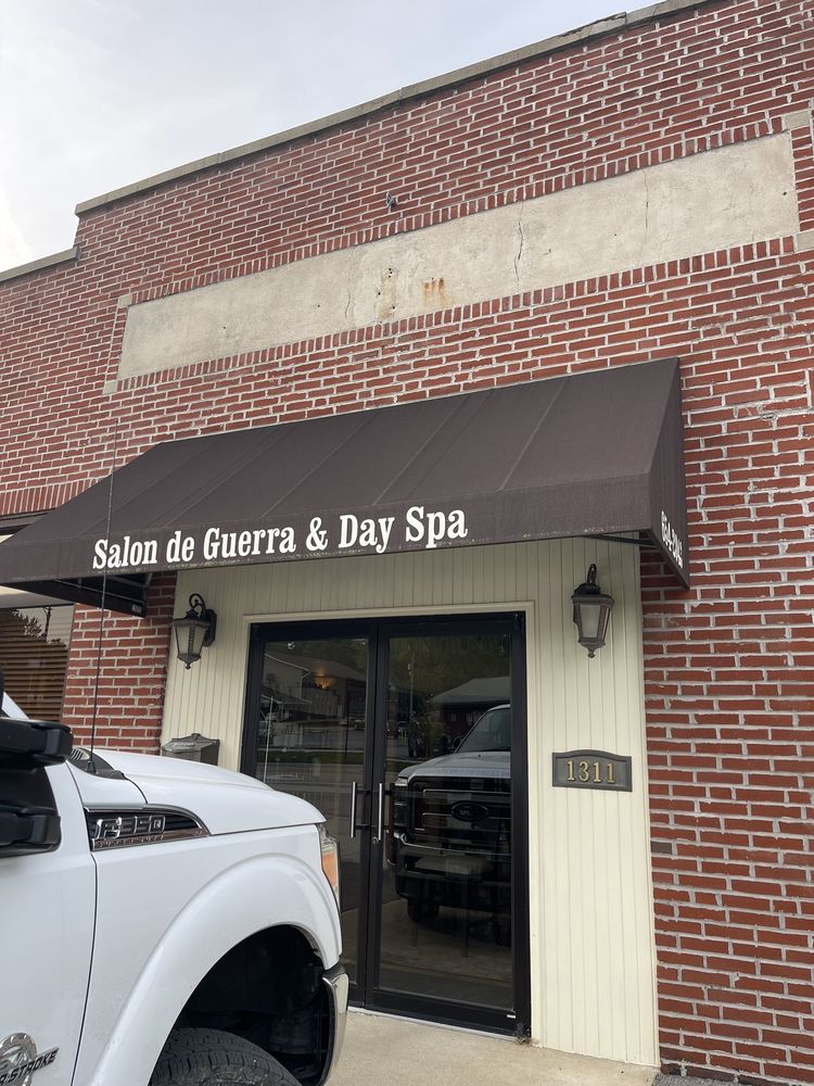 SALON DE GUERRASTRAIGHT EDGE BARBER LOUNGE 16 Photos 1311 Broadway