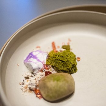 Alinea - New American Near Me - Chicago, Illinois