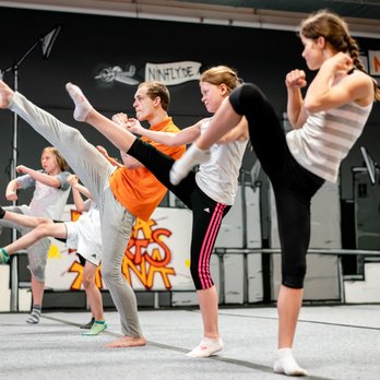 NINFLY - NINFLY Tricking Kids Kurs - Indoor Playcenter Near Me - Münster, NW