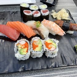 Rakuya - Sushi and Roll Assortment