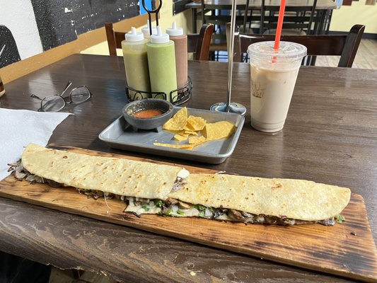 Los Alambres Taqueria by null