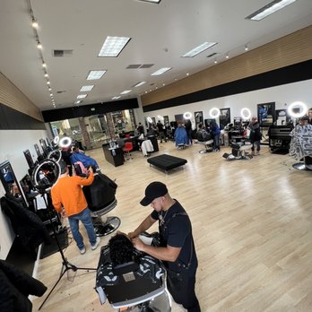 King’s Den - Barbers Near Me - Tukwila, Washington