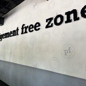 Planet Fitness - Trainers Near Me - Carson, California Planet Fitness - Trainers Near Me - Carson, California
