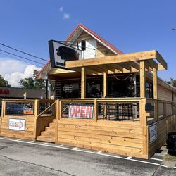Hickory Pit Bar-B-Que - Exterior