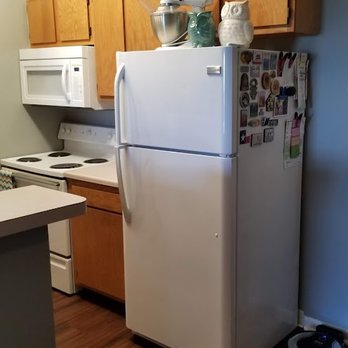 Traditions Town Homes - Kitchen - Apartments Near Me - Franklin, Indiana