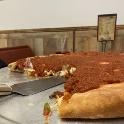 Lago Pizza - Supreme Chicago pizza