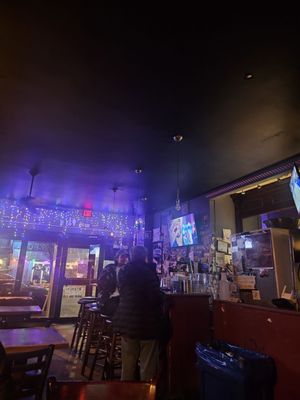 Wingbar by null