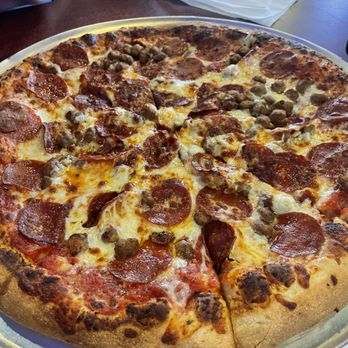 3.99 Pizza - Large pepperoni and sausage - Chicken Wings Near Me - Montclair, California 3.99 Pizza - Large pepperoni and sausage - Chicken Wings Near Me - Montclair, California
