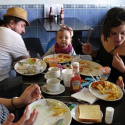 Seaside Cafe - A hearty family meal at the Seaside.