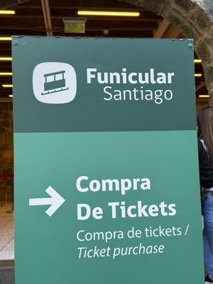 Estación Pío Nono Funicular Santiago by Turistik by null