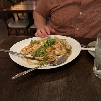 Asian Bistro - Wok Fried Seafood Udon - Asian Fusion Near Me - Alexandria, Virginia Asian Bistro - Wok Fried Seafood Udon - Asian Fusion Near Me - Alexandria, Virginia
