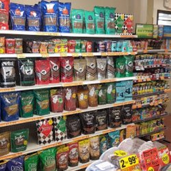 Tom's Smoker Friendly/Smoke Shop 6 - Inside the store, credit to whoever took this picture, I took it from Google