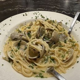 Linguine with fresh clams Linguine with fresh clams