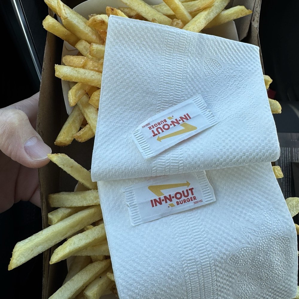 In-N-Out Burger - Burgers Near Me - Fresno, California