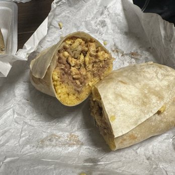 Panaderia Los Arcos - large chicken, rice, bean burrito - Bakeries Near Me - Sacramento, California
