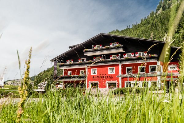 Alpenroyal Hotel by null