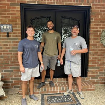 Elite Entries Doors & Windows - Installers finished with the job - Windows Installation Near Me - Jacksonville, Arkansas Elite Entries Doors & Windows - Installers finished with the job - Windows Installation Near Me - Jacksonville, Arkansas