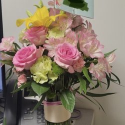 Cagle's Flowers & Gifts - Flowers