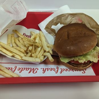 In-N-Out Burger - Burgers Near Me - Visalia, California In-N-Out Burger - Burgers Near Me - Visalia, California