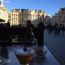 La Brouette Taverne - Affligem triple beer at the main market square