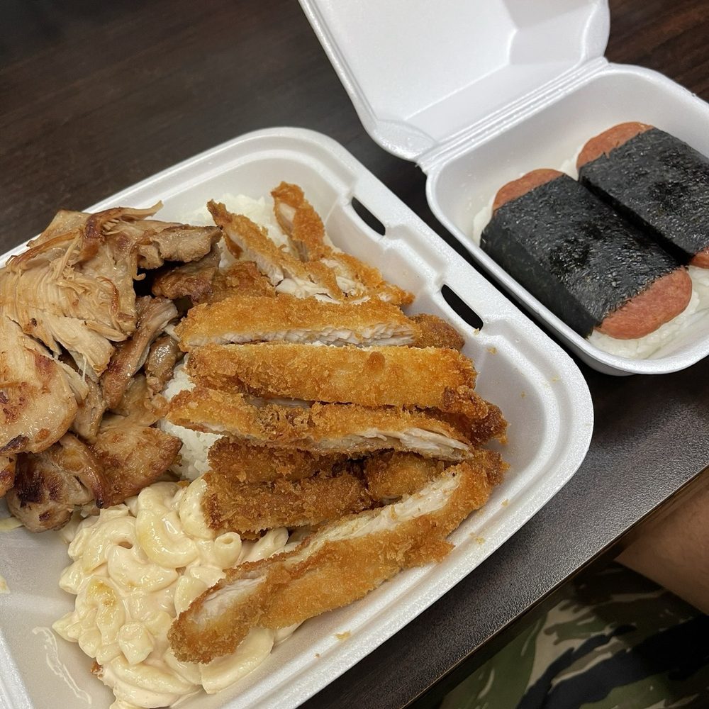 Bbq chicken, chicken katsu, Mac salad, and spam musubi Bbq chicken, chicken katsu, Mac salad, and spam musubi