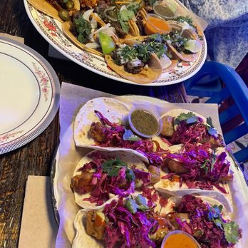 Broken English Taco Pub - The Loop - Mexican Near Me - Chicago, Illinois