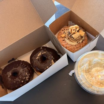 Oliboli Donuts - Chocolate Glazed , Coffee Crunch, Banoffee Latte - Donuts Near Me - Tustin, California Oliboli Donuts - Chocolate Glazed , Coffee Crunch, Banoffee Latte - Donuts Near Me - Tustin, California