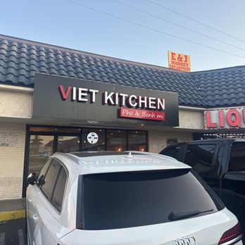 Viet Kitchen - Exterior - Vietnamese Near Me - Panorama City, California Viet Kitchen - Exterior - Vietnamese Near Me - Panorama City, California