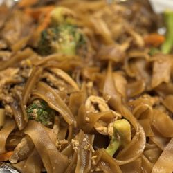 Thai Corner Kitchen - Pad see ew