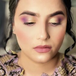Eyebrow, Lashes & Makeup Bar - Makeup