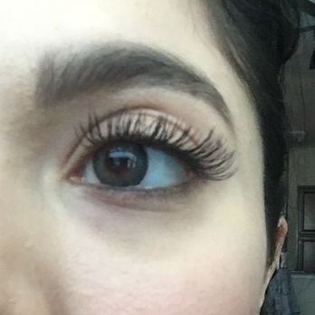 Star Lash Bar - left eye. violet style. - Eyelash Service Near Me - Houston, Texas