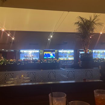 The Majestic Grille - Bar area - American Near Me - Memphis, Tennessee