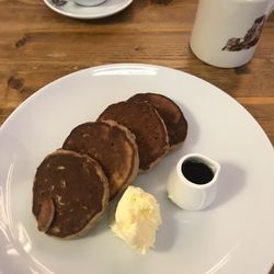 The Village Coffee & Music - Banana pancakes