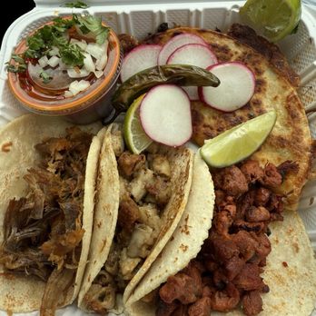 Tacos El Guero - Tacos de carnita, tripa, adobada y quesibirria - Mexican Near Me - Chelan, Washington Tacos El Guero - Tacos de carnita, tripa, adobada y quesibirria - Mexican Near Me - Chelan, Washington