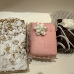 Wally's Pastry Shop - Treats