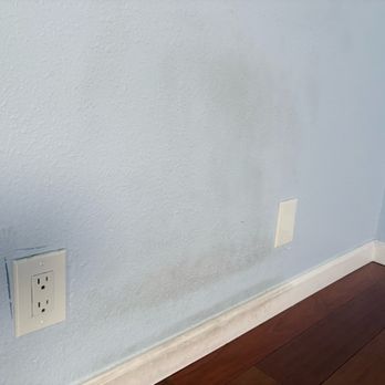 Socali Cleaner - Dirty walls - Home Cleaning Near Me
