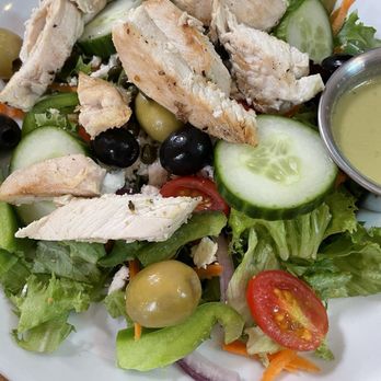 Horn O Plenty - Greek salad with chicken - Pizza Near Me - Bedford, Pennsylvania Horn O Plenty - Greek salad with chicken - Pizza Near Me - Bedford, Pennsylvania
